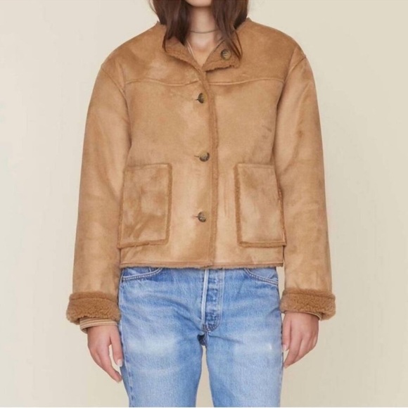 XiRENA Jackets & Blazers - Xirena Women’s Thayer Suede Driftwood Tan Shearling Collarless Boxy Jacket Sz S